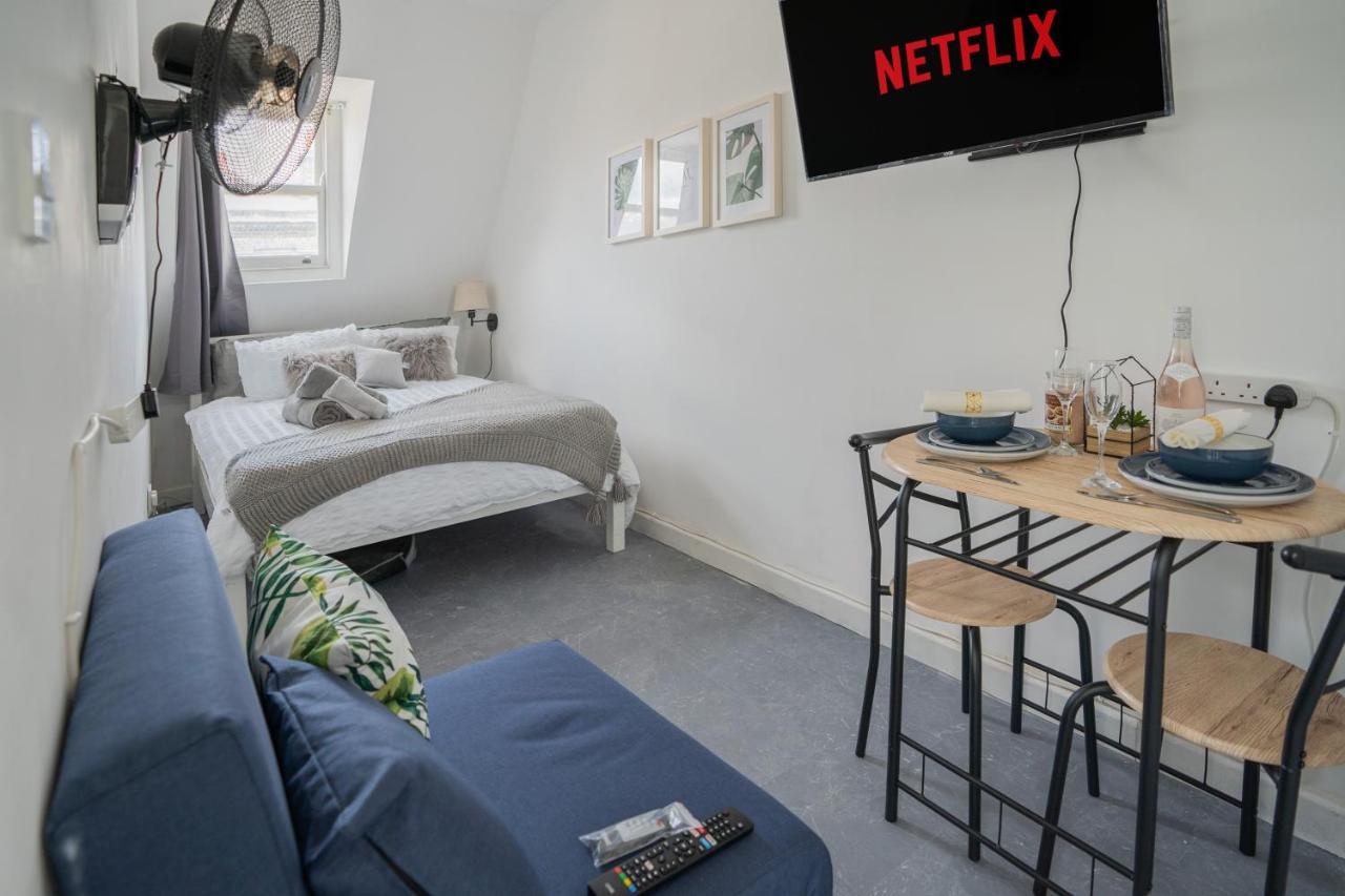Small Private Studio Rooms In The Heart Of Angel Лондон Екстериор снимка
