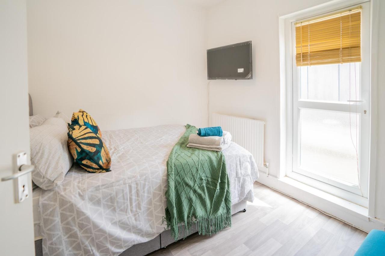 Small Private Studio Rooms In The Heart Of Angel Лондон Екстериор снимка
