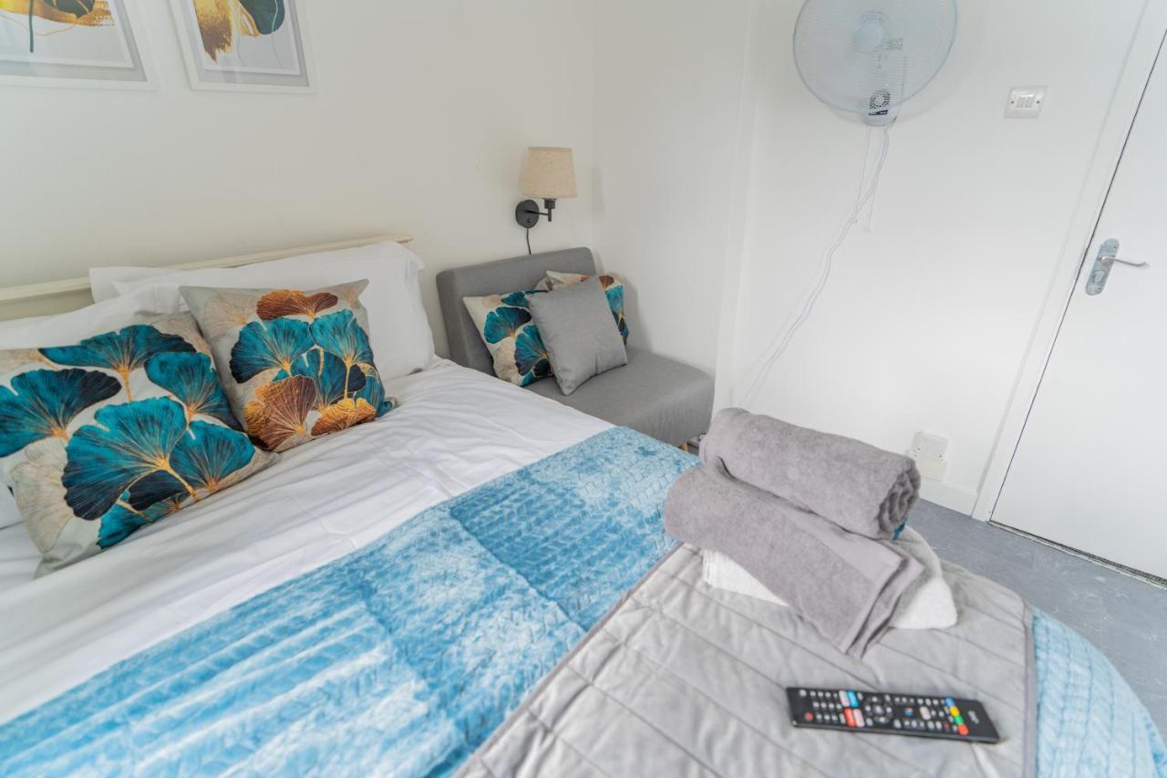 Small Private Studio Rooms In The Heart Of Angel Лондон Екстериор снимка